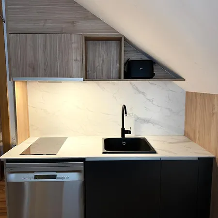Acogedor ático En El Corazón De - Esquía Sin Llaves Apartamento *