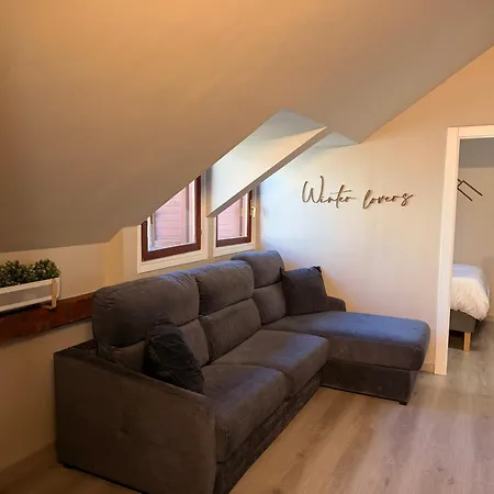 Apartment Acogedor Atico En El Corazon De - Esquia Sin Llaves *